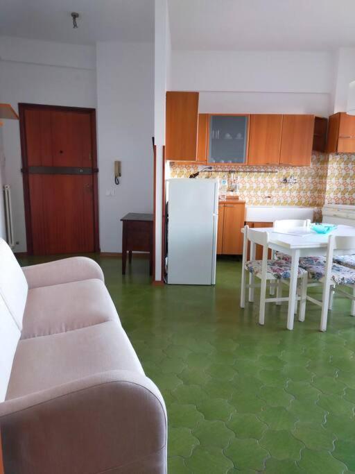 Casa Di Baia Apartment Pesaro Exterior photo